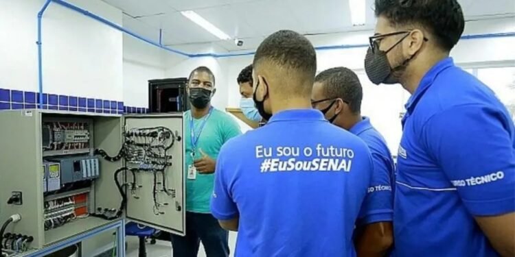 Senai oferece mais de 150 vagas e bolsas de estudo em cursos técnicos no sul da Bahia Senai oferece mais de 150 vagas e bolsas de estudo em cursos técnicos no sul da Bahia