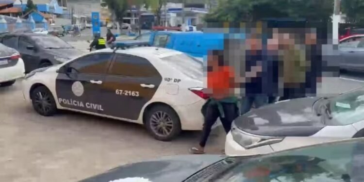Tráfico de drogas em Volta Redonda: três são presos em operação
