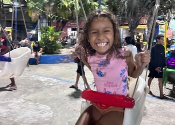 ‘Arrombaram a nossa casa, falando que eram do Bope’, diz mãe de criança morta baleada em Nova Iguaçu, RJ