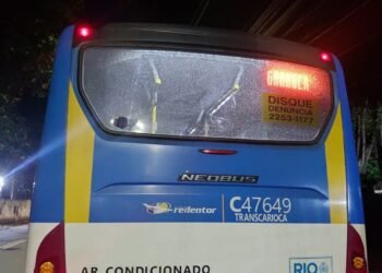 Greve dos rodoviários no Rio: ônibus são vandalizados em piquetes