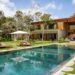 Conheça mansão de luxo em Trancoso que teve destaque na plataforma internacional de arquitetura Conheça mansão de luxo em Trancoso que teve destaque na plataforma internacional de arquitetura