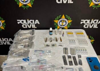 Enfermeiro suspeito de desviar soluções segue preso