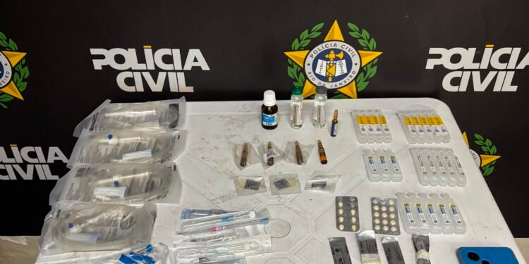 Enfermeiro suspeito de desviar soluções segue preso