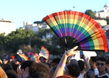 Grupo evangélico LGBT quer influenciar eleições de outubro