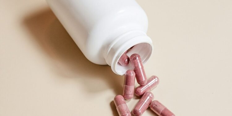 O que a ciência descobriu sobre a relação entre vitamina B12 e câncer? Confira