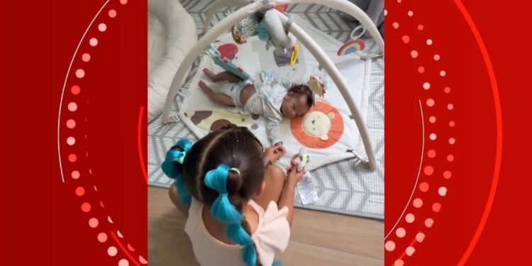 Lore Improta ‘se derrete’ ao ver filhos brincando juntos: ‘Amo vocês’