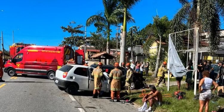 Após ter braço amputado em acidente em Rio das Ostras, adolescente passa por cirurgia de reimplante Após ter braço amputado em acidente em Rio das Ostras, adolescente passa por cirurgia de reimplante