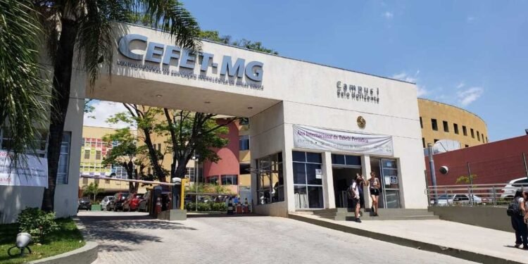 Senado aprova transformação de Cefets de MG e RJ em universidades