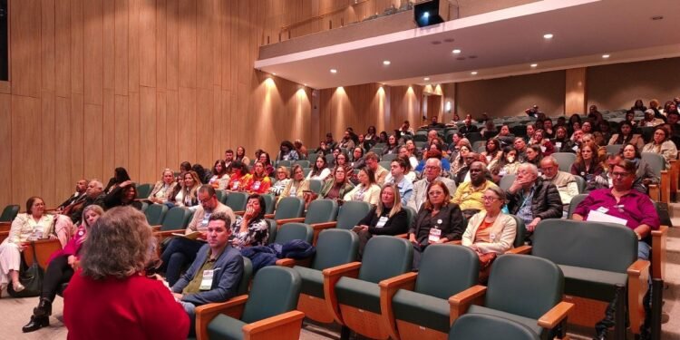 Conferência de Saúde de Teresópolis aprova propostas para fortalecer o SUS e prevenir desastres climáticos Conferência de Saúde de Teresópolis aprova propostas para fortalecer o SUS e prevenir desastres climáticos