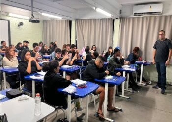Pré-Enem Popular abre 250 vagas para curso gratuito em Maricá
