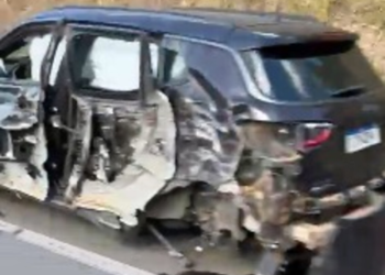 Acidente entre carros, carretas e ônibus deixa homem ferido na BR-393, em Sapucaia