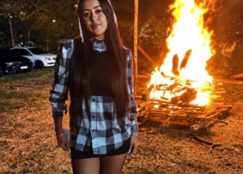 Influenciadora Thaís Moura morre em acidente de moto em Volta Redonda
