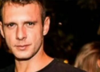 Justiça faz júri de filho réu por espancar a mãe até a morte