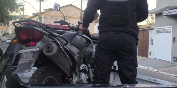 Guarda de Cabo Frio recupera moto furtada com sistema nacional
