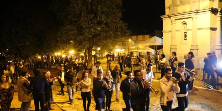 Festival de Viola de Piacatuba celebra 21 anos com música, cultura e gastronomia mineira
