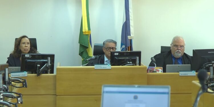 TRT realiza nova audiência de conciliação com rodovias e empresas de ônibus para definir greve