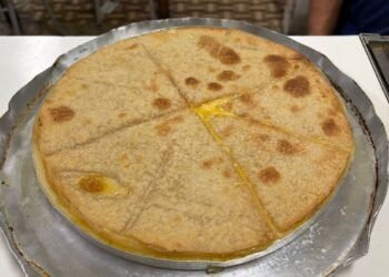 Pizza Grega em Juiz de Fora: Quase 70 Anos de Receita Secreta e Tradição Familiar