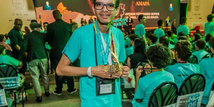 Estudante de Barra Mansa conquista ouro na Olimpíada de Matemática