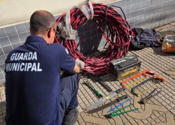 Guarda Municipal prende três suspeitos de furtar fios de cobre em Volta Redonda