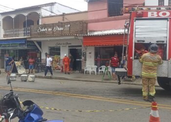 Incêndio restaurante acontece no Centro de Cardoso Moreira