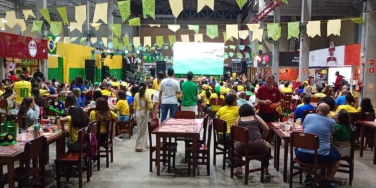 Jogo do Brasil contra Noruega: saiba onde assistir partida da Copa do Mundo de graça em Salvador