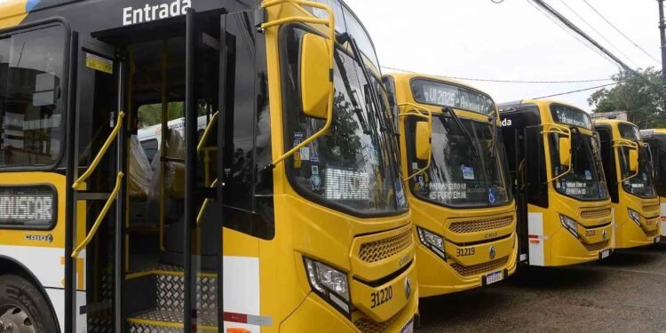 Obras no Largo da Madragoa mudam itinerários de ônibus em Salvador Obras no Largo da Madragoa mudam itinerários de ônibus em Salvador