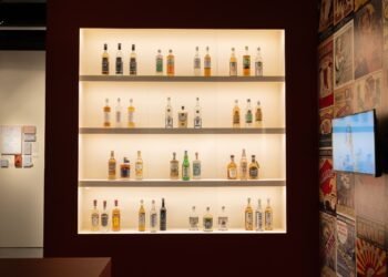 Entre as melhores do mundo, cachaça do interior do RJ vira atração
