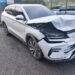 Batida entre dois carros deixa adolescente ferida na Via Dutra, em Barra Mansa
