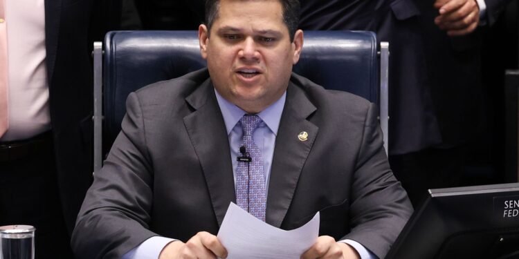 Governo Federal Pressiona por Instalação de Comissão da MP que Isenta Compras Online Governo Federal Pressiona por Instalação de Comissão da MP que Isenta Compras Online