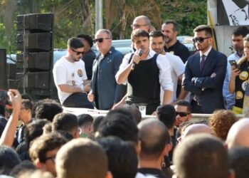Renan Santos inicia campanha à Presidência em São Paulo e diz que vai enfrentar ‘inimigos da nação’