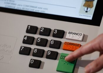 TRE-RJ Alerta Eleitores para Confirmarem Locais de Votação