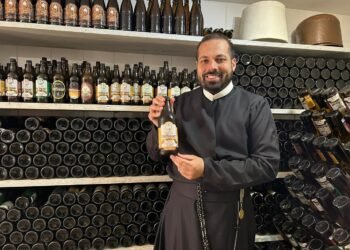 Cervejaria Mineira Resgata Receita de Cerveja Centenária em Porão de Igreja