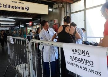 Ministério da Saúde Intensifica Alerta e Vacinação Contra Sarampo Diante de Novos Casos no Brasil Ministério da Saúde Intensifica Alerta e Vacinação Contra Sarampo Diante de Novos Casos no Brasil