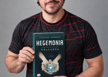 De Brincadeira de Infância a Best-Seller: Aluno Autista da UFJF Lança Romance sobre Neurodivergência na Bienal de SP