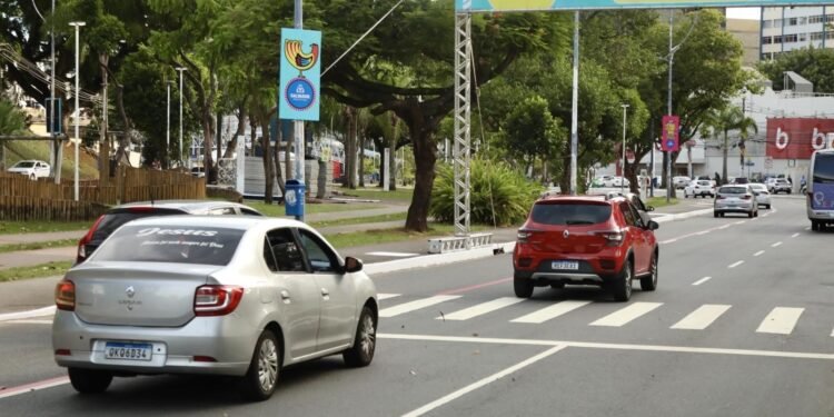Começa credenciamento de veículos de moradores para acessar áreas do carnaval de Salvador em 2027; saiba como fazer Começa credenciamento de veículos de moradores para acessar áreas do carnaval de Salvador em 2027; saiba como fazer