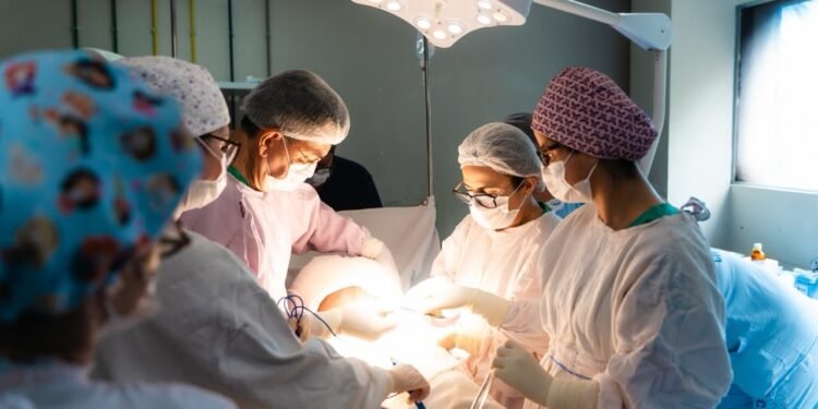 Mulher dá à luz quadrigêmeos em maternidade de João Pessoa Mulher dá à luz quadrigêmeos em maternidade de João Pessoa