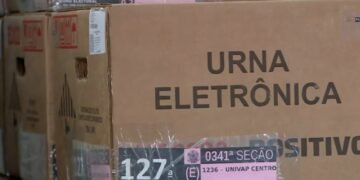 Mais de 1,5 mil urnas eletrônicas são transportadas para locais de votação em São José dos Campos Mais de 1,5 mil urnas eletrônicas são transportadas para locais de votação em São José dos Campos