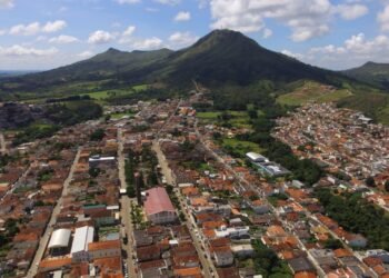Justiça determina que Prefeitura de Carmo do Rio Claro regularize abastecimento de água em distrito