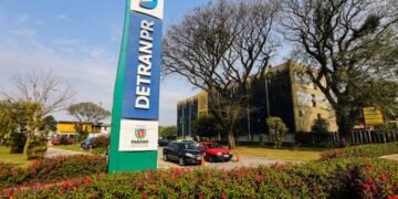 Detran-PR anuncia concurso público com 100 vagas para Agentes e Analistas de Trânsito