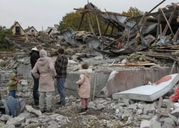 Ucrânia lança centenas de drones contra Moscou e ataque da Rússia mata 13 Ucrânia lança centenas de drones contra Moscou e ataque da Rússia mata 13