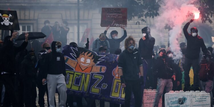 Por que os protestos estão se espalhando pela Europa Por que os protestos estão se espalhando pela Europa