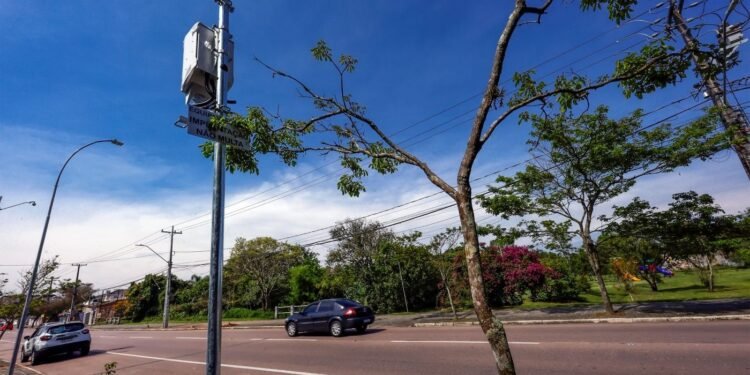 Araucária instala 15 redutores eletrônicos de velocidade em pontos críticos