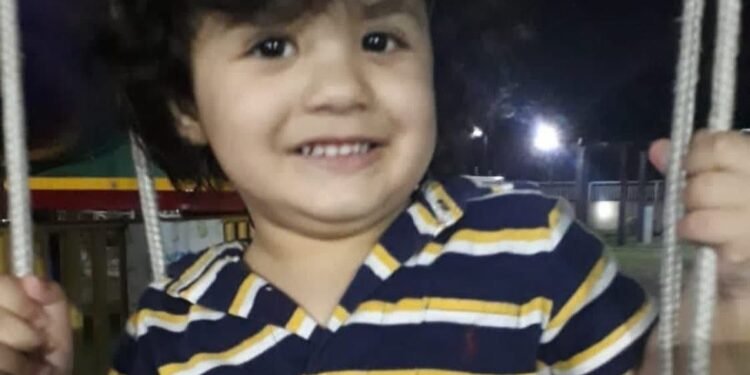 Brasileira diz não ver saída para recuperar filho levado há 4 anos ao Egito e pensa em desistir: ‘Não consegui nada’