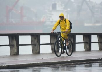 ES tem alerta de chuva intensa e risco de alagamento em mais de 50 cidades; veja a lista