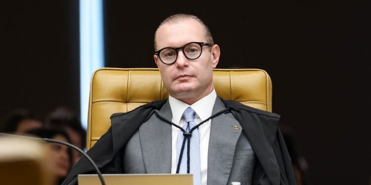 Morre Nelson Martins, pai do ministro do STF Cristiano Zanin Morre Nelson Martins, pai do ministro do STF Cristiano Zanin