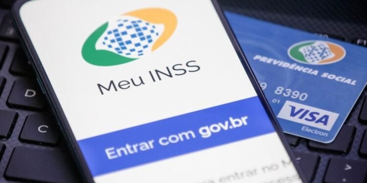 Mais de 1,2 milhão de beneficiários do INSS têm prova de vida pendente na Bahia Mais de 1,2 milhão de beneficiários do INSS têm prova de vida pendente na Bahia