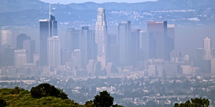 Relatório da ONU alerta para aquecimento aquém de metas climáticas: ‘nenhum país está a salvo’