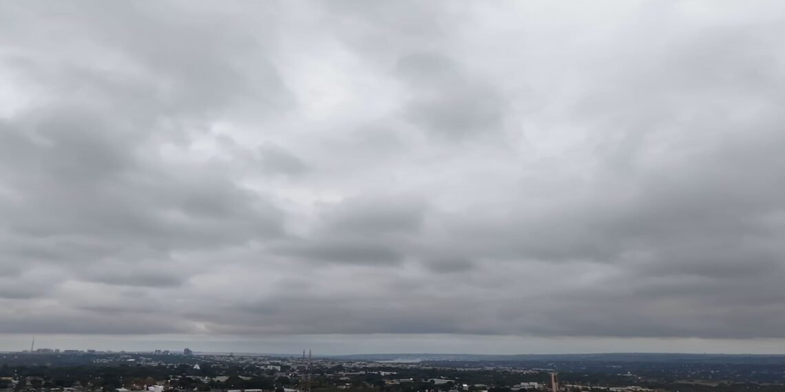 Fim de semana de eleição tem previsão de calor e chuvas isoladas no DF