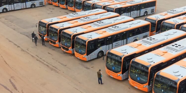 Decisão judicial impede circulação de 90 ônibus da Marechal no DF