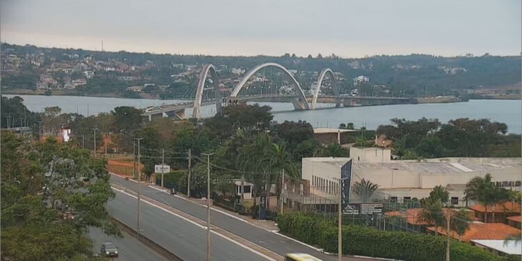 DF terá reversão de faixa no acesso e na Ponte JK a partir desta quarta; entenda como vai funcionar DF terá reversão de faixa no acesso e na Ponte JK a partir desta quarta; entenda como vai funcionar